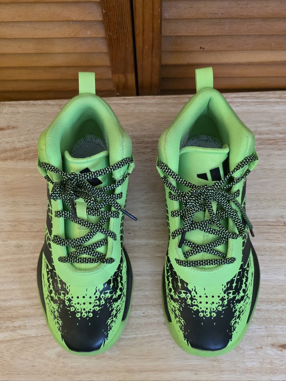 EUC Adidas Kid's Cross 'Em Up 5K Basketball Sneakers Size 6.5